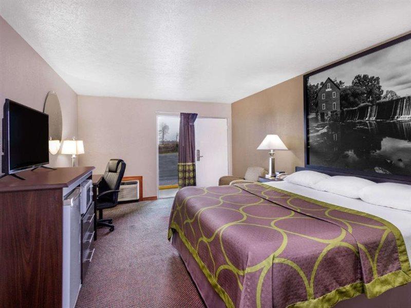 Motel Super 8 By Wyndham Locust Grove Esterno foto