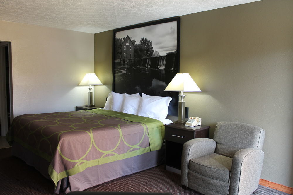 Motel Super 8 By Wyndham Locust Grove Esterno foto